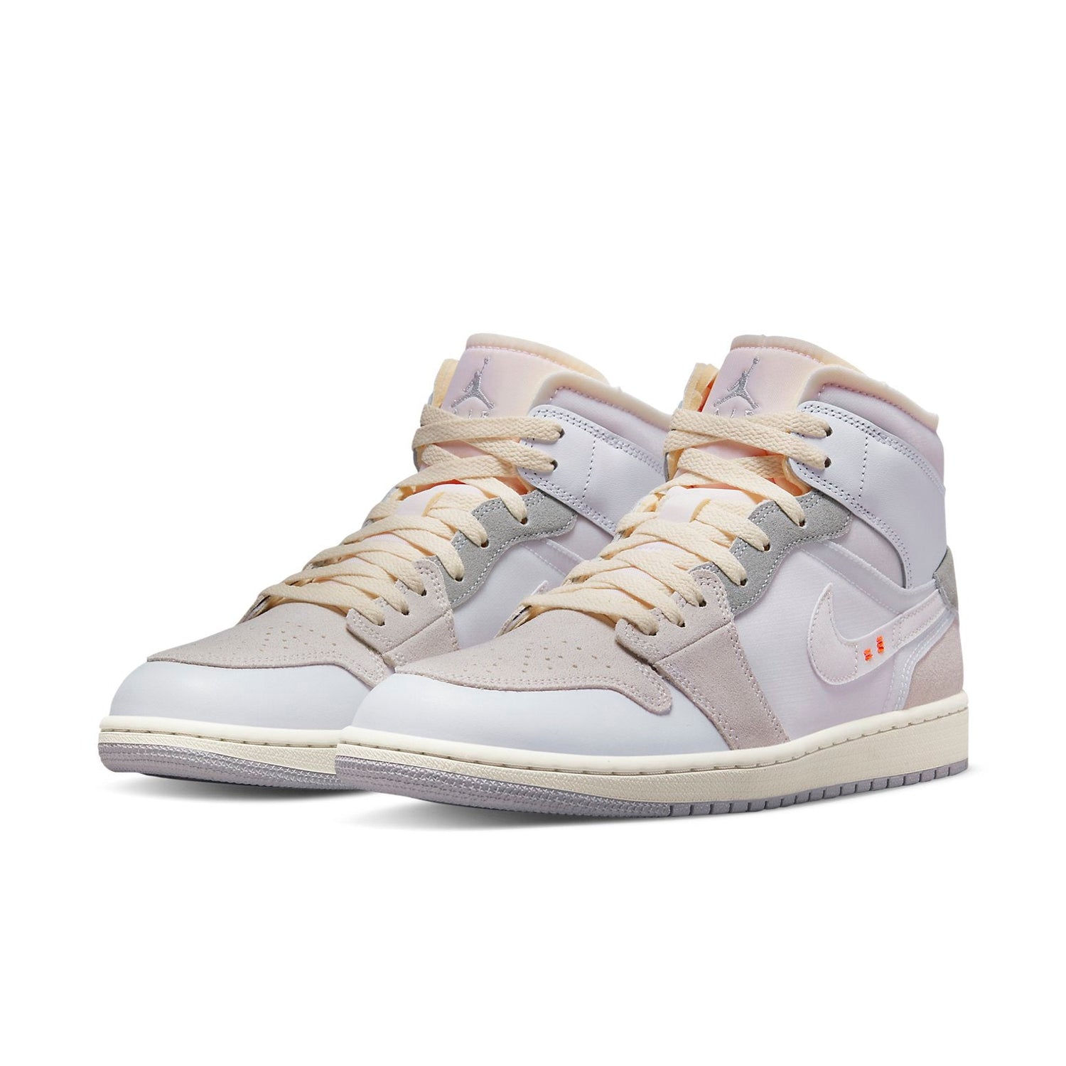 Air Jordan 1 Mid SE ‘Inside Out’
