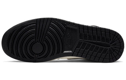 Air Jordan 1 Mid SE ‘Satin Smoke Grey’