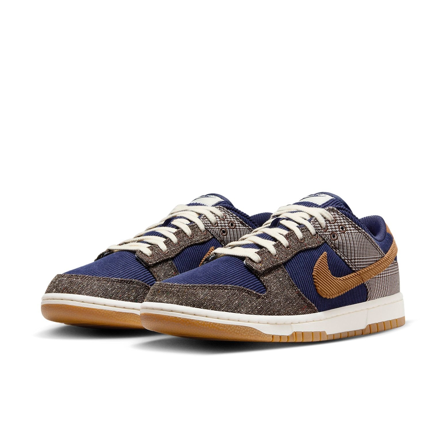 Nike Dunk Low ‘Tweed Corduroy’