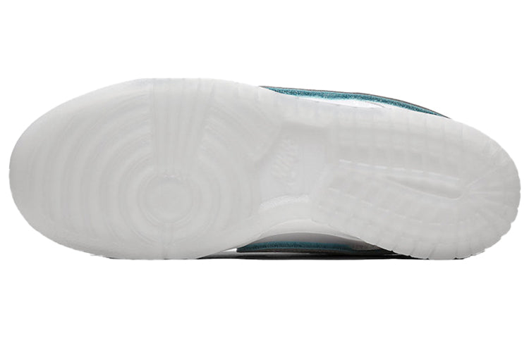 Nike x Diamond Supply Co. SB Dunk Low Pro ‘White Diamond’