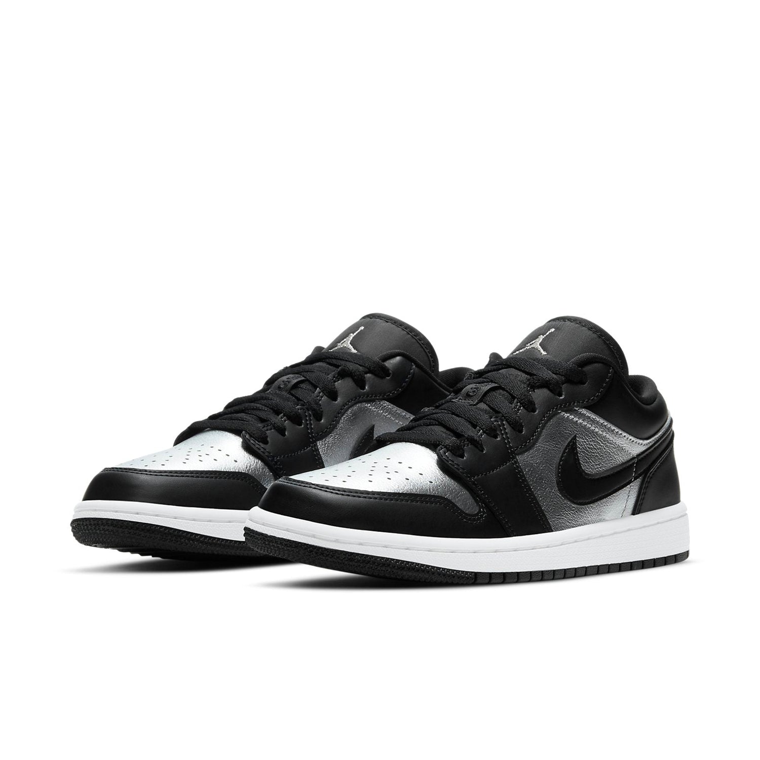 Air Jordan 1 Low SE ‘Silver Toe’