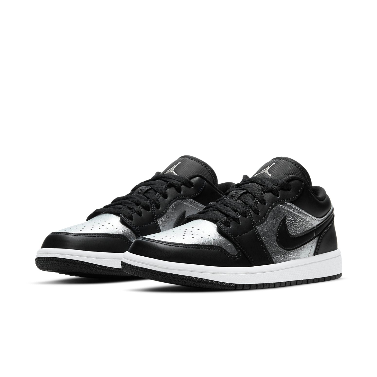 Air Jordan 1 Low SE ‘Silver Toe’