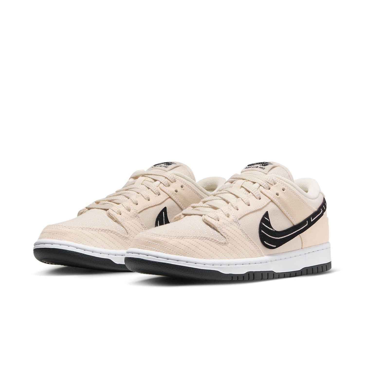 Nike SB Dunk Low ‘Albino &amp; Preto – Pearl White’