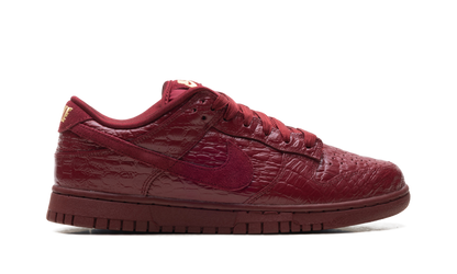 Dunk Low WMNS "Team Red Croc" HV4388 600