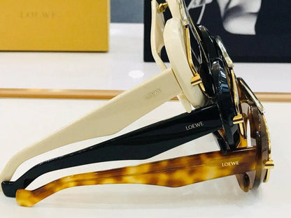 New Season LOEWE Cateye double frame sunglasses in acetate and metal✨