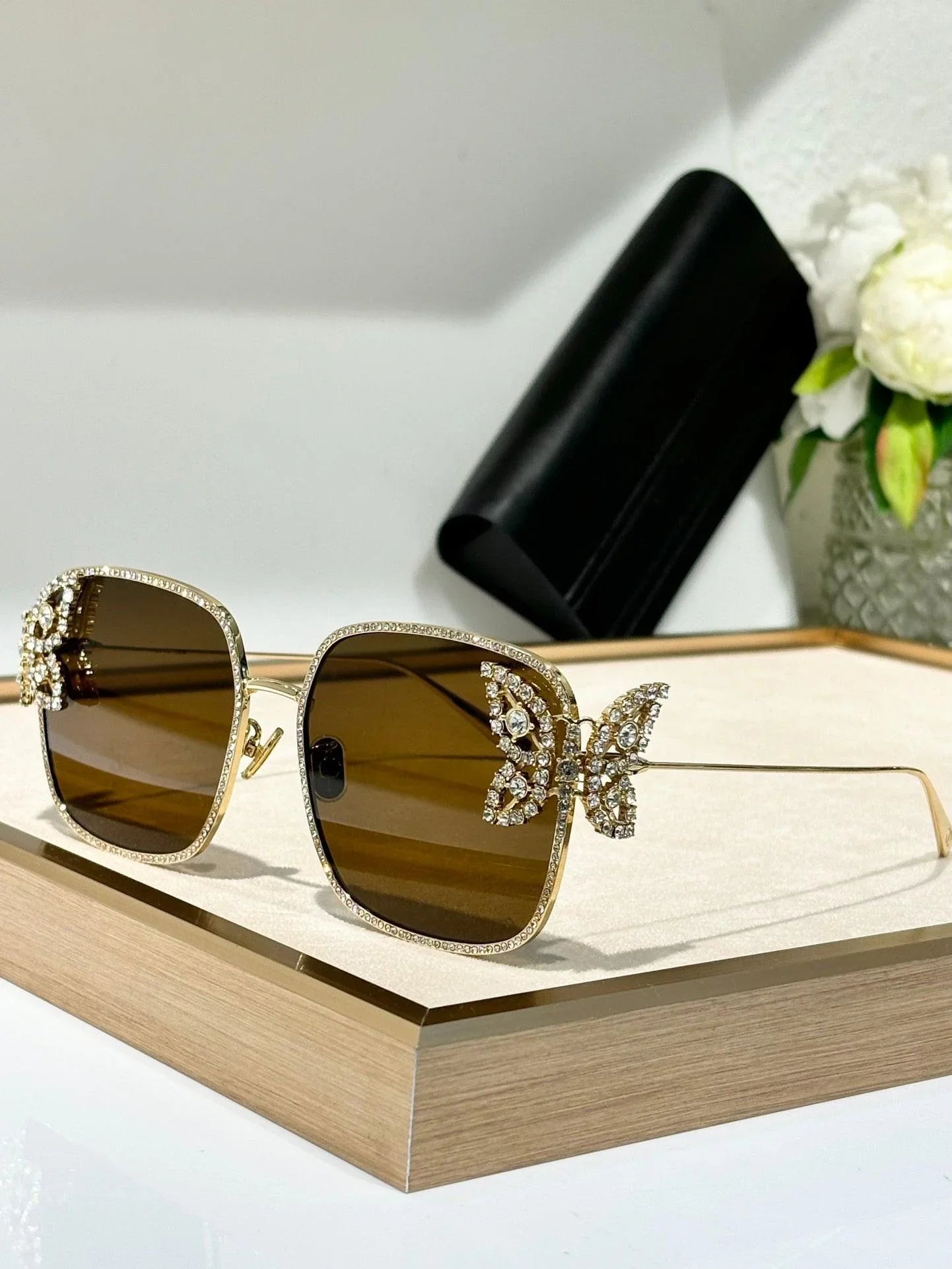 DIOR DiorFantastica S1U Square Sunglasses with Swarovski® Crystals 💎