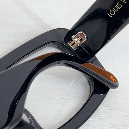 Louis Vuitton  LV Circle Rectangle Sunglasses  Z2421E $ 670.00✨