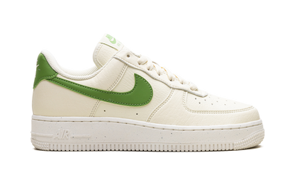 NIKE AIR FORCE 1 &
