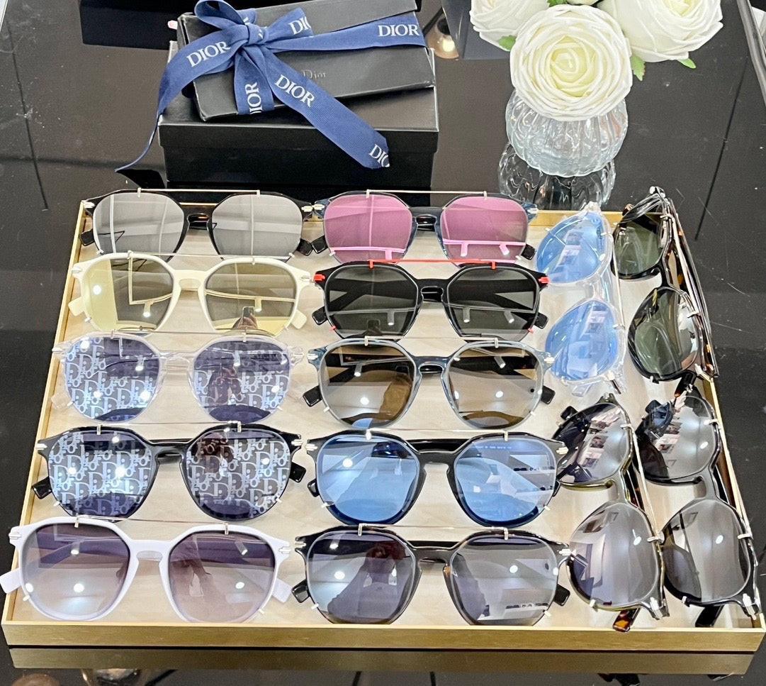 DIOR HOMME Dior BlackSuit RI DM 40010I Sunglasses ✨