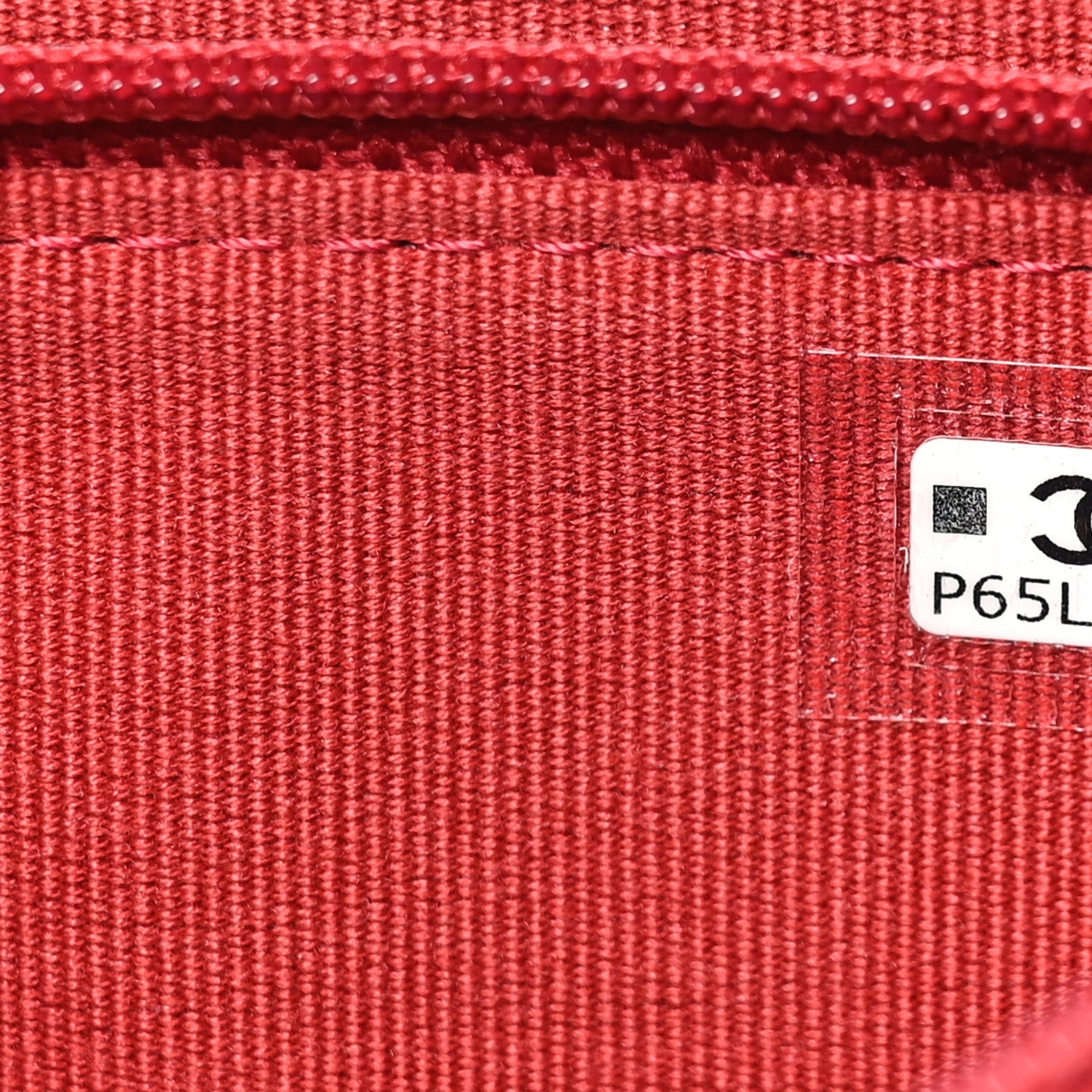 Caviar Quilted Polly Pocket Pouch Red