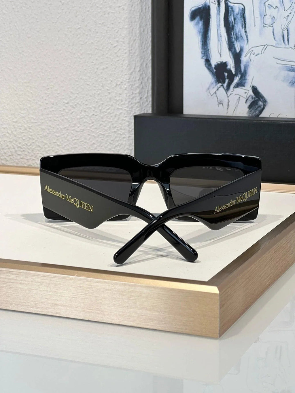 Alexander McQueen AM 0433S 001s Sunglasses Unisex💀