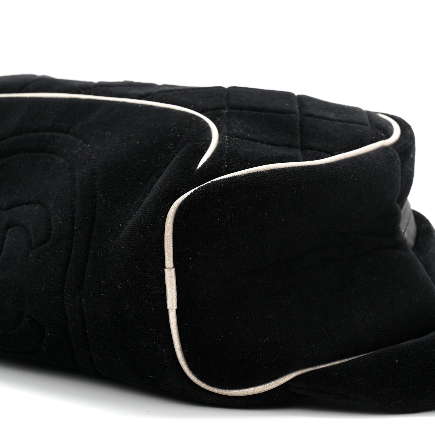Velvet Quilted Coco Neige Waist Bag Black