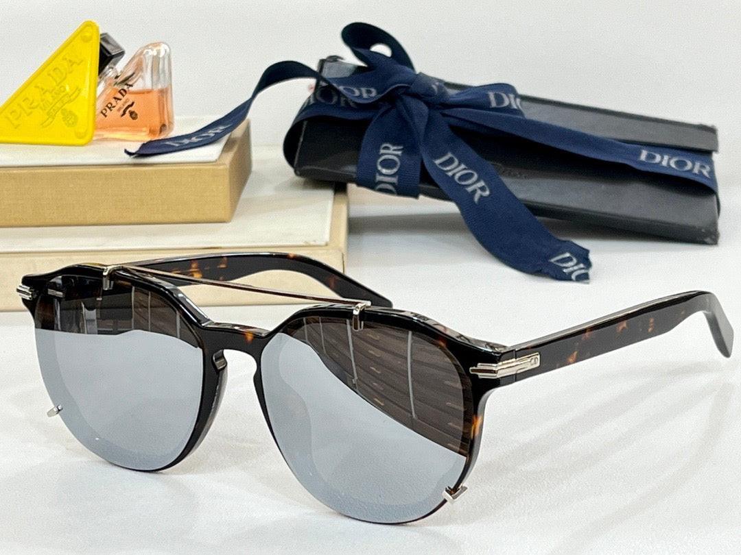 DIOR HOMME Dior BlackSuit RI DM 40010I Sunglasses ✨