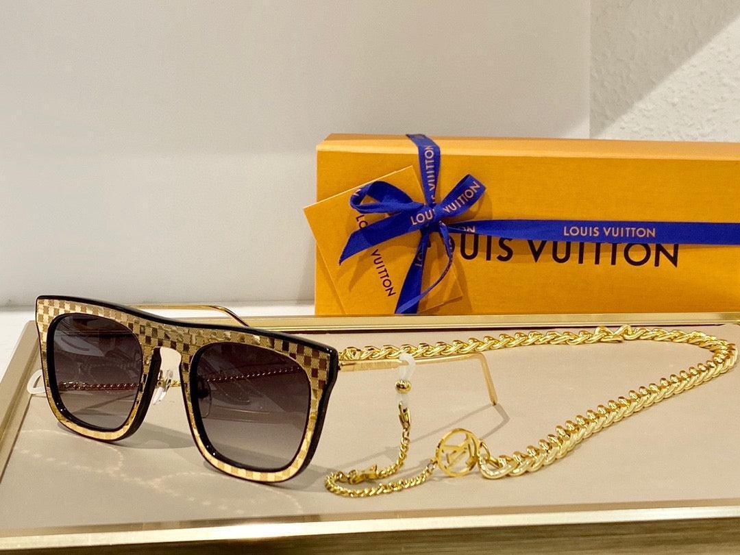 Louis Vuitton ultra rare LV1105 Chain Women&