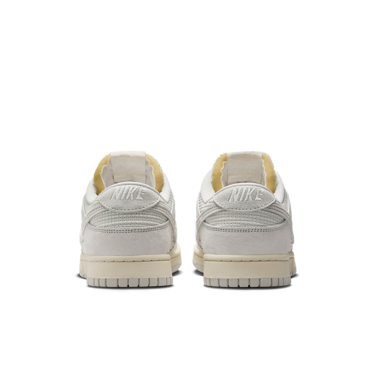 Nike Dunk Low ‘Beige Light Bone’