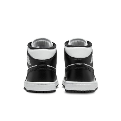 Air Jordan 1 Mid ‘Panda’