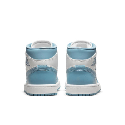 Air Jordan 1 Mid ‘University Blue 2022’