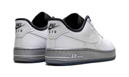 AIR FORCE 1 &
