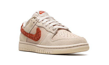 DUNK LO MNS WMNS "Terry Swoosh" DZ4706 200