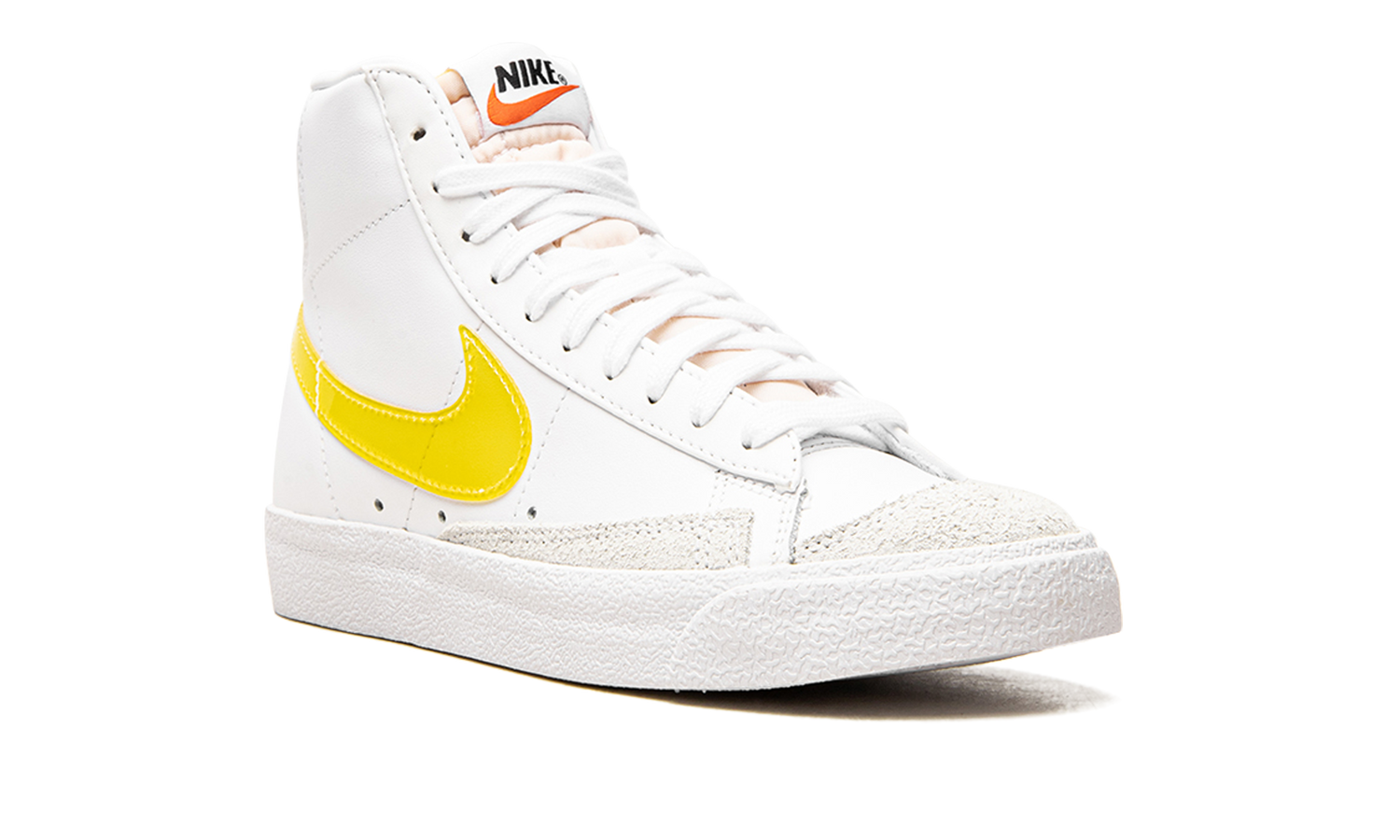 BLAZER MID 77 ESSENTIAL WMNS "Translucent Yellow Swoosh" DJ3050 101