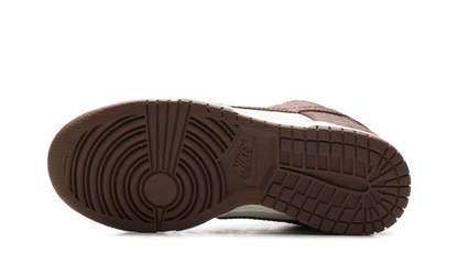 Dunk Low WMNS "Embossed Baroque Sail Fauna Brown" IF3944 100