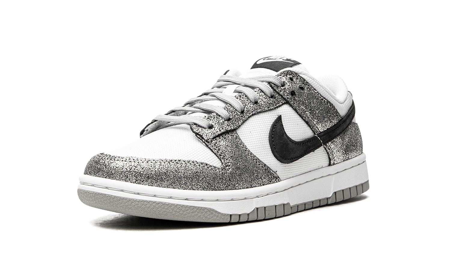Dunk Low SE WMNS "Golden Gals" DO5882 001
