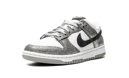 Dunk Low SE WMNS "Golden Gals" DO5882 001