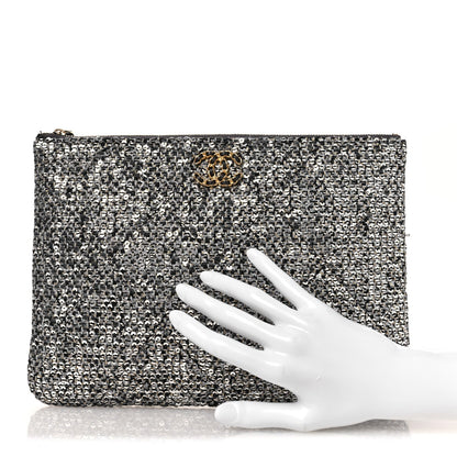 Sequins Medium 19 Pouch Silver