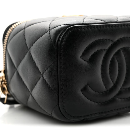 Lambskin Quilted Mini Pearl Crush Vanity Case With Chain Black