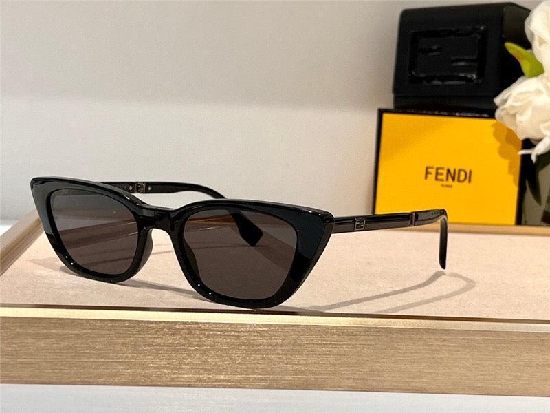 FENDI Foldable acetate sunglasses FD40089✨