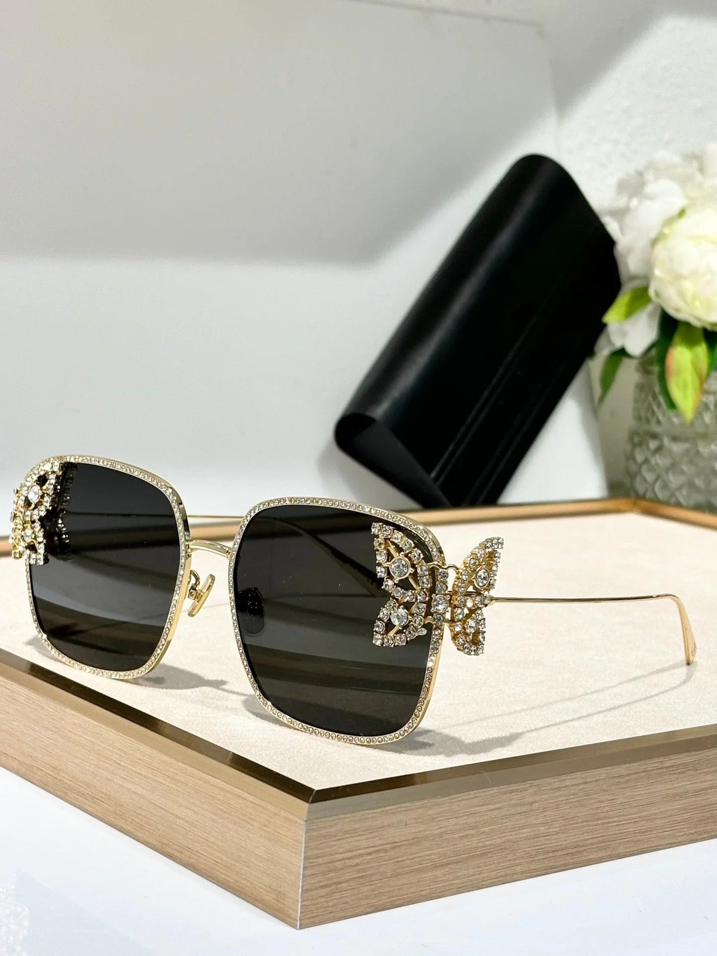 DIOR DiorFantastica S1U Square Sunglasses with Swarovski® Crystals 💎