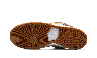 SB Dunk Low Pro QS "CRUSHED DC" DH7782 001