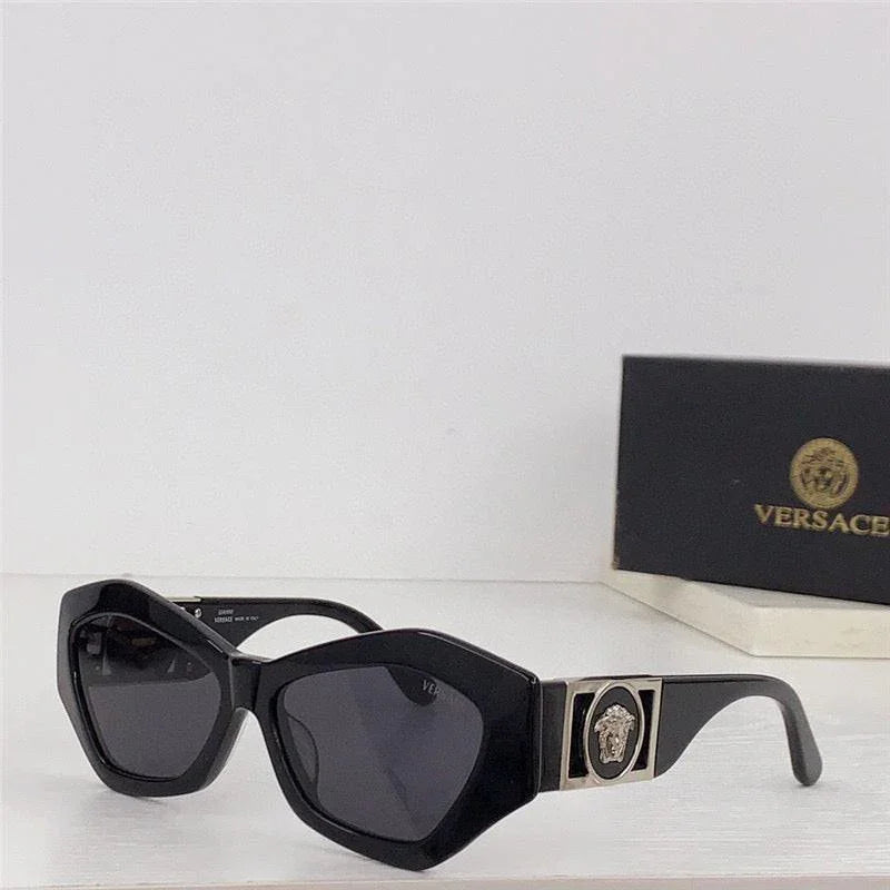 Ultra RaRe VINTAGE VERSACE SUNGLASSES MOD.421/B   ✨