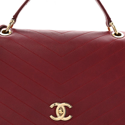 Grained Calfskin Stitched Chevron Medium Chic Top Handle Flap Red