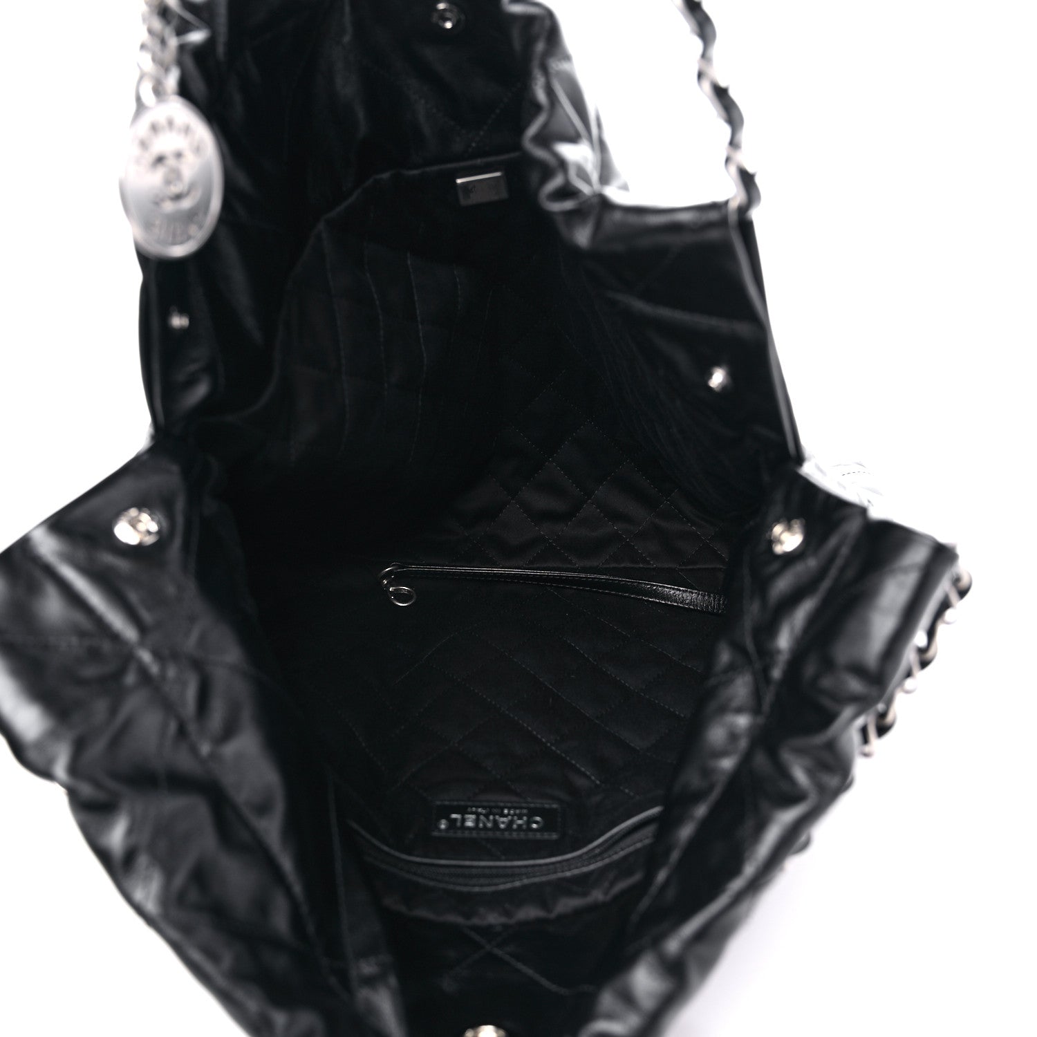 Shiny Calfskin Quilted Chanel 22 Black
