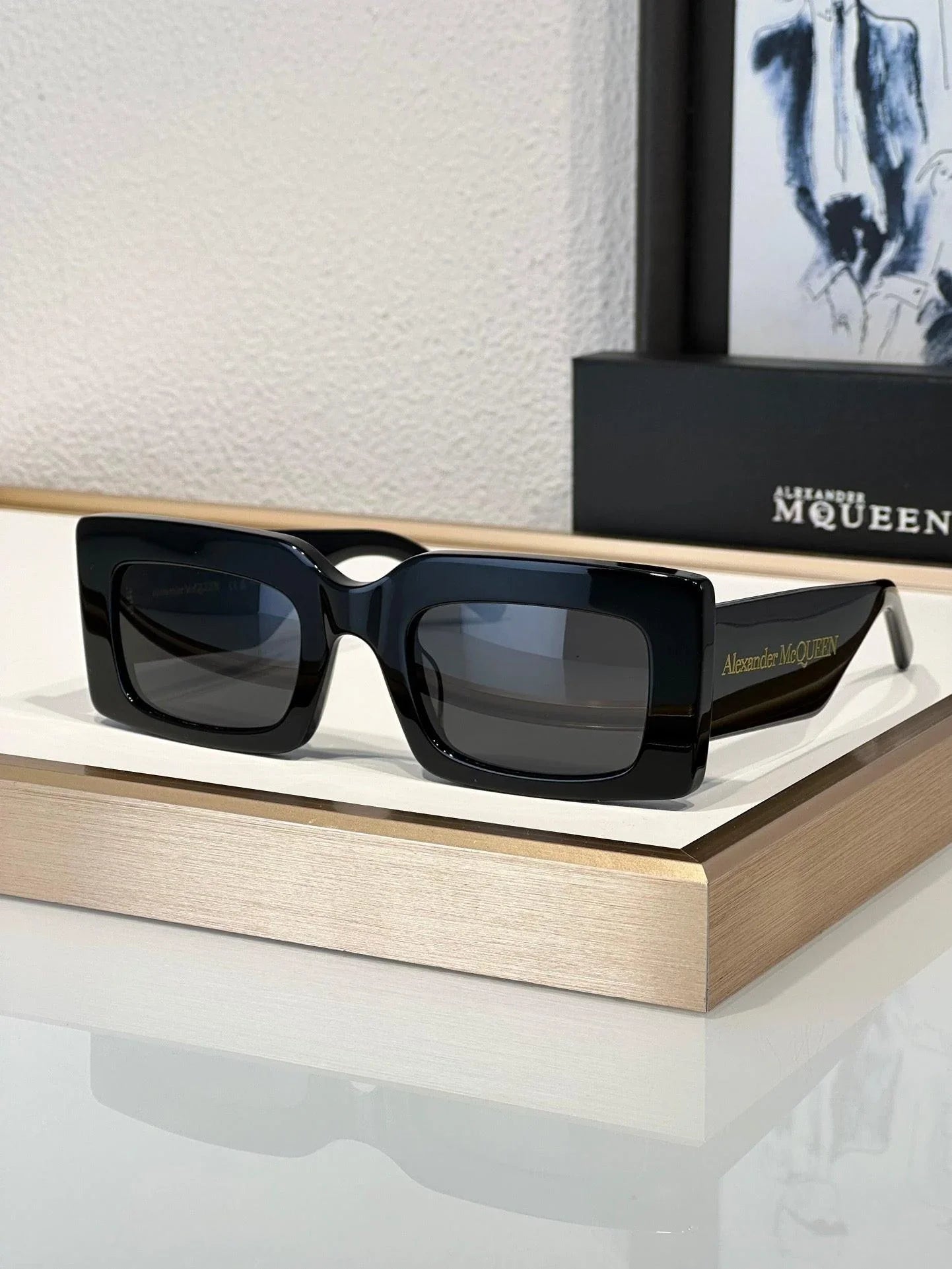 Alexander McQueen AM 0433S 001s Sunglasses Unisex💀