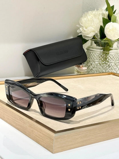 NEW SEASON Valentino V-Quattro VLS-109 Sunglasses✨