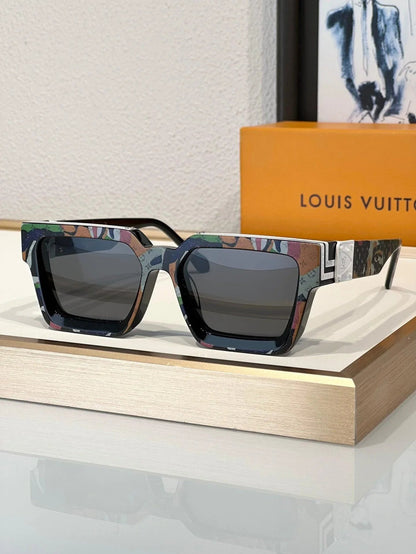 Louis Vuitton Z1910E LV Clash Low Square Sunglasses  ✨
