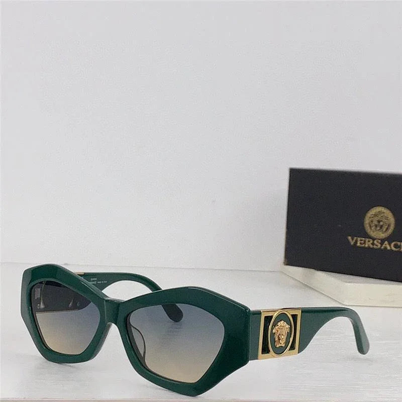 Ultra RaRe VINTAGE VERSACE SUNGLASSES MOD.421/B   ✨