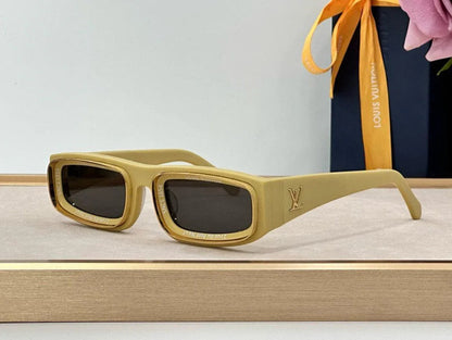 Louis Vuitton Z2388E Runway Super Vision Low Square Sunglasses ✨