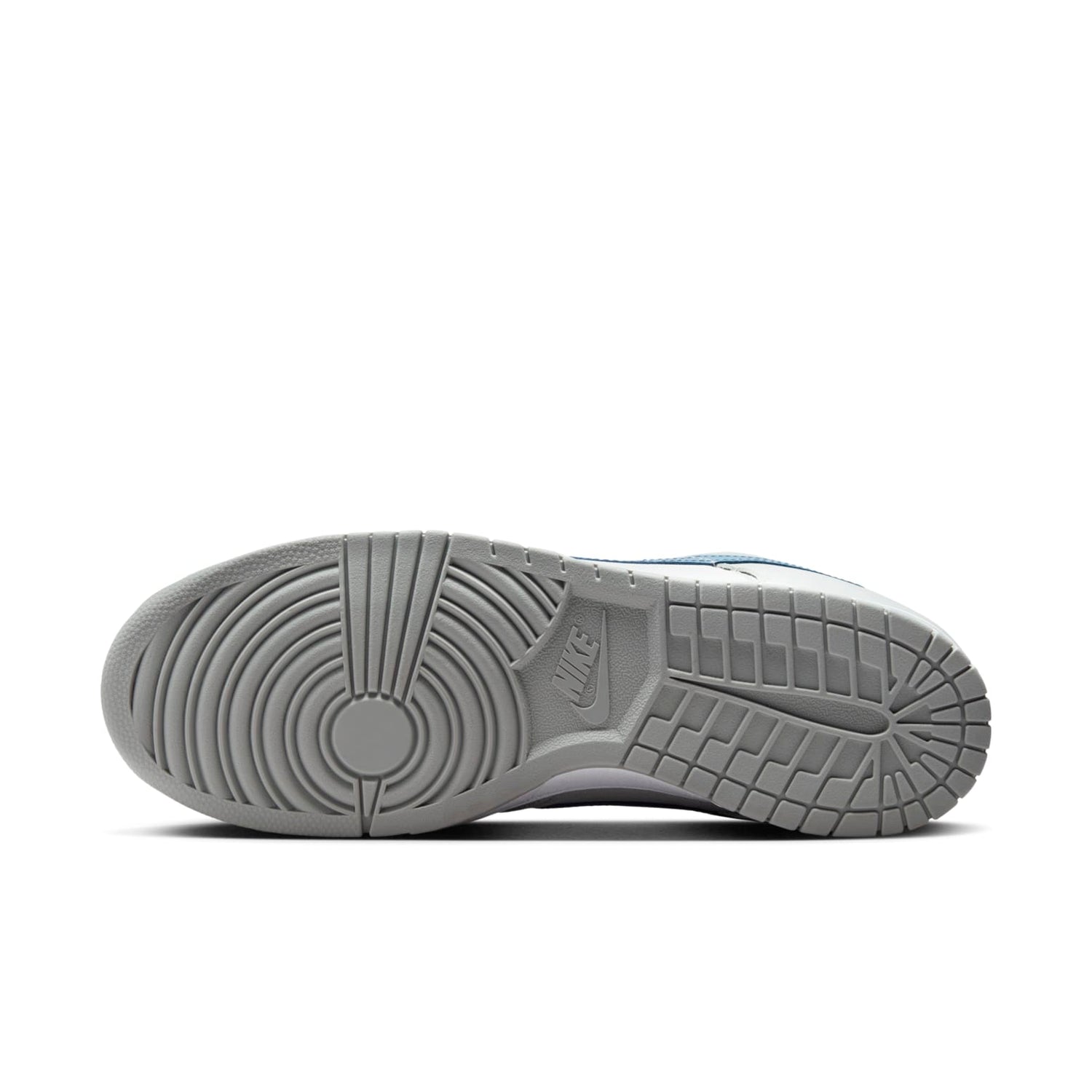 Nike Dunk Low ‘Silver Surfer’