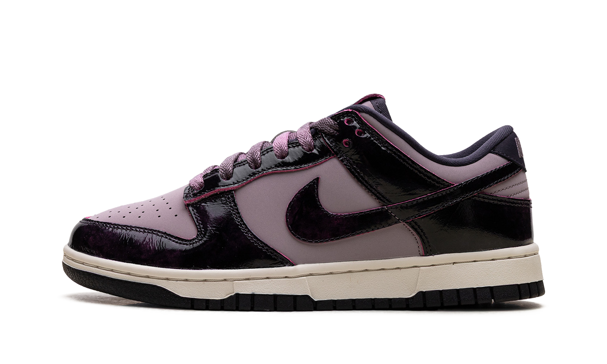 Dunk Low SE WMNS "Panda-Monium Pack - Light Violet Ore" HQ1918 200