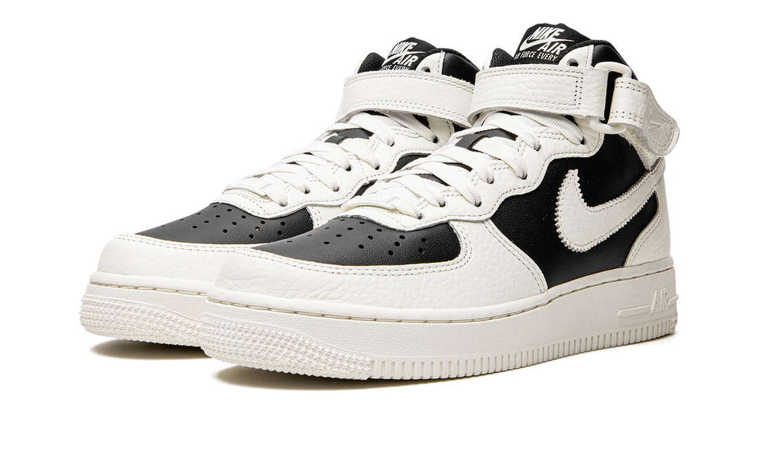 AIR FORCE 1 &