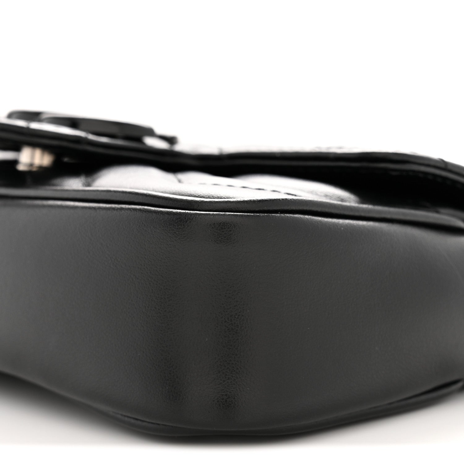 Calfskin Matelasse Monochrome GG Marmont Chain Belt Bag Black