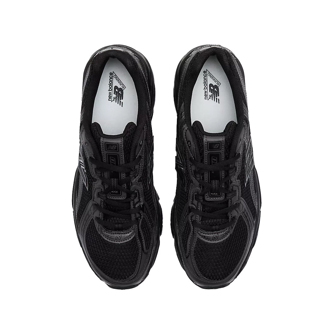 740 TRIPLE BLACK