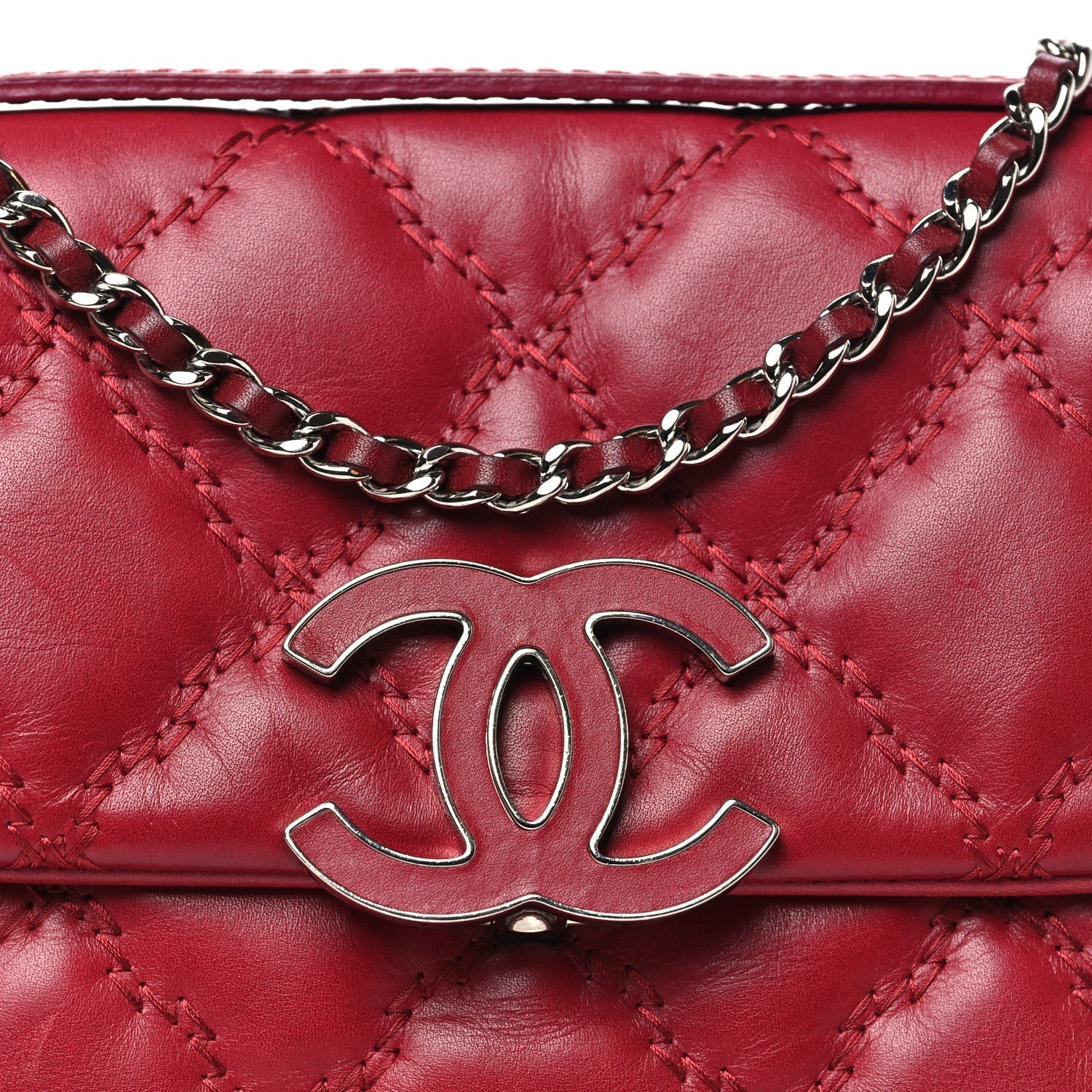 Calfskin Quilted Double Stitch Hamptons Clutch with Chain Red Red