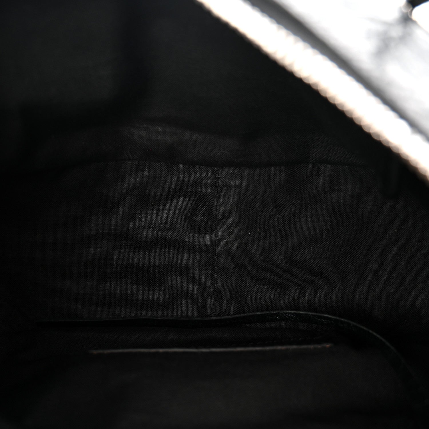 Agneau Arena Small Le Cagole Shoulder Bag Black