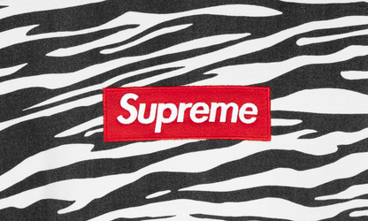 Box Logo Crewneck "FW22" SU12500
