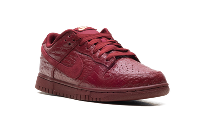 Dunk Low WMNS "Team Red Croc" HV4388 600