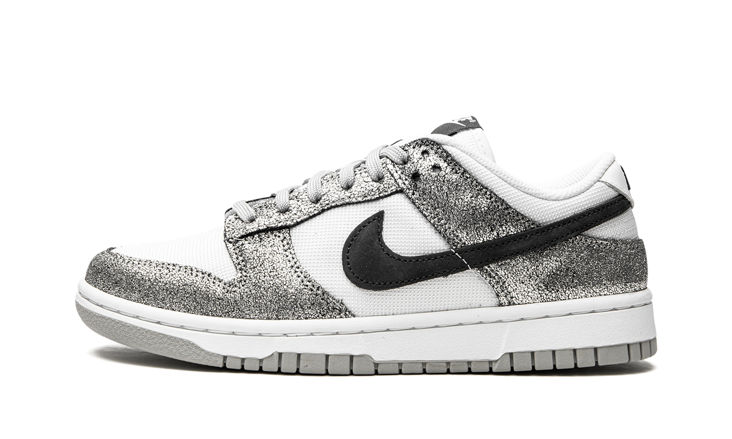 Dunk Low SE WMNS "Golden Gals" DO5882 001